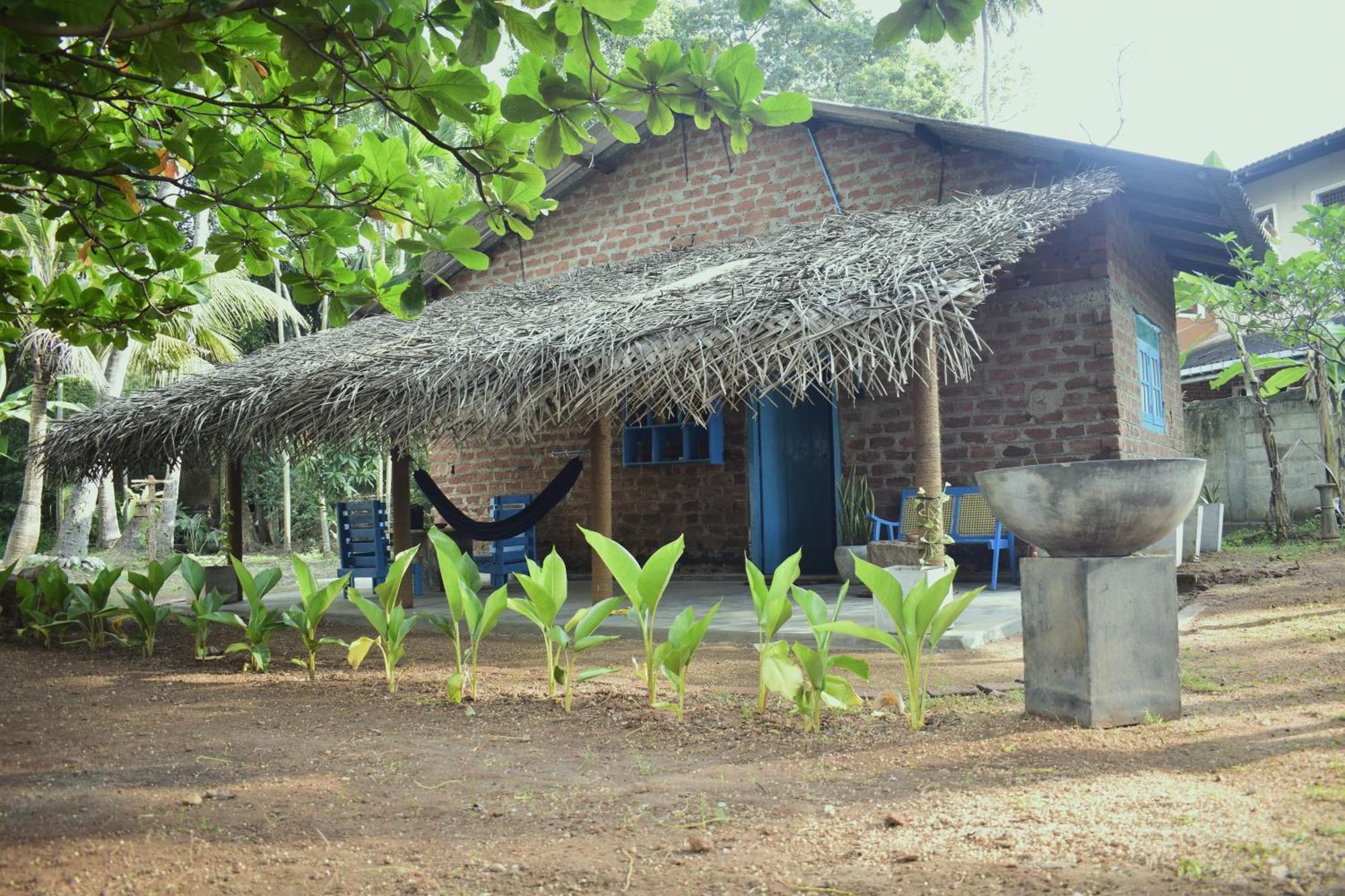 Chill House Hostel Anuradhapura Exterior foto